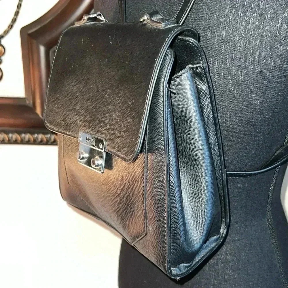 GUESS Los Angeles Unisex Black Vegan Small Silver Tone Hardware